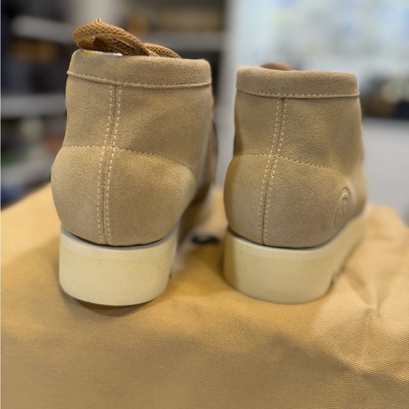 A Bathing Ape Manhunt M2 Boots suede neutral main image 6
